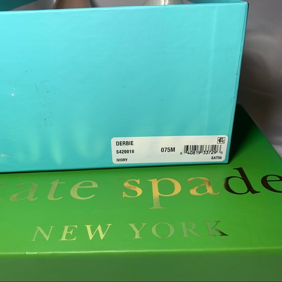 NWT Kate Spade New York Derbie Kitten Heel - Ivory - Picture 12 of 12